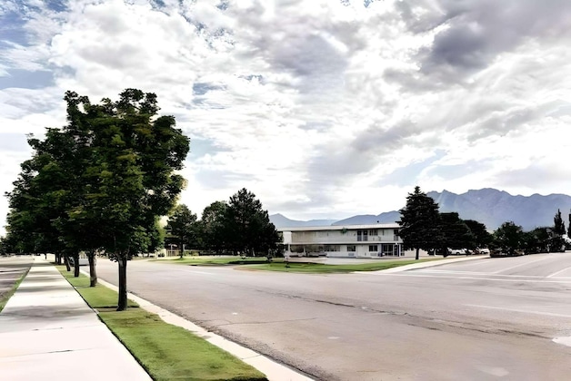 Gallery - Econo Lodge Midvale