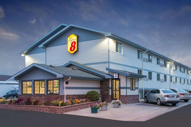 Gallery - Super 8 By Wyndham Pierre Sd