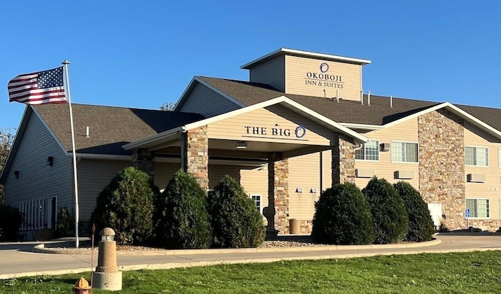 Gallery - Okoboji Inn & Suites