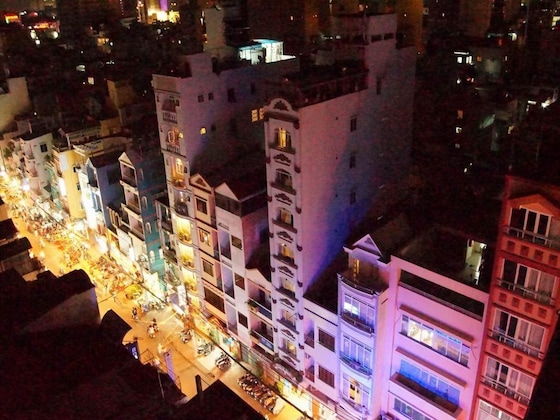Gallery - Valentine Hotel