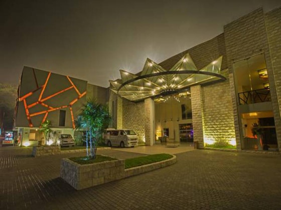 Gallery - Avenra Beach Hotel