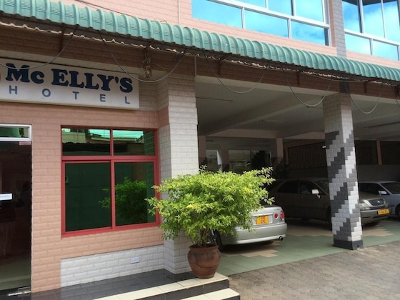 Gallery - Mc-Ellys Hotel