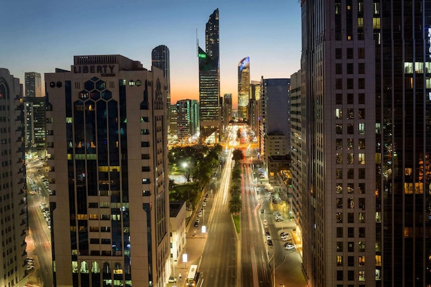 Gallery - Tryp By Wyndham Abu Dhabi City Center