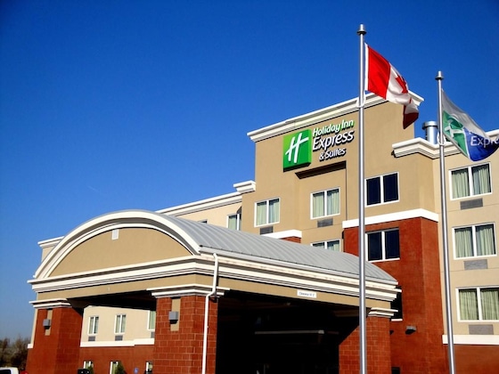 Gallery - Wingate By Wyndham Fort Saskatchewan