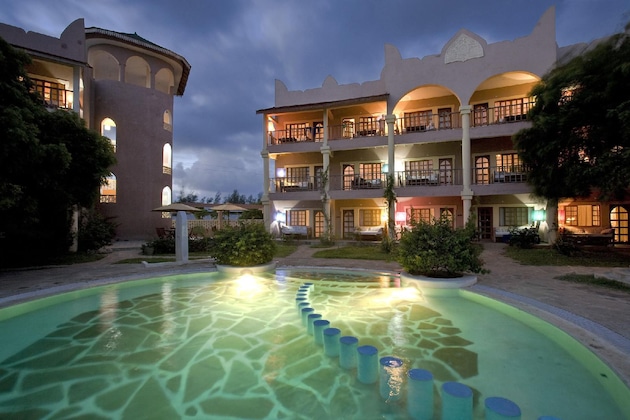 Gallery - Lily Palm Resort