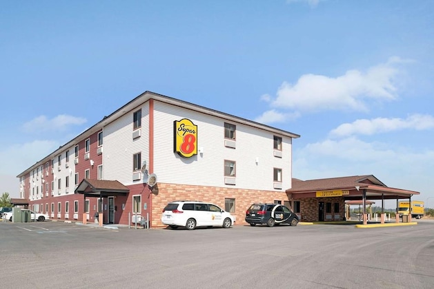 Gallery - Super 8 By Wyndham Spokane West