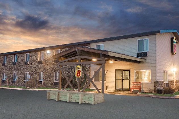 Gallery - Super 8 By Wyndham Superior Wi