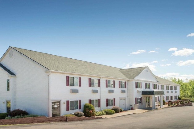 Gallery - Super 8 By Wyndham Webster Rochester