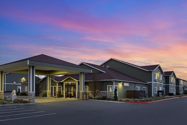 Gallery - Best Western Plus The Inn At Horse Heaven