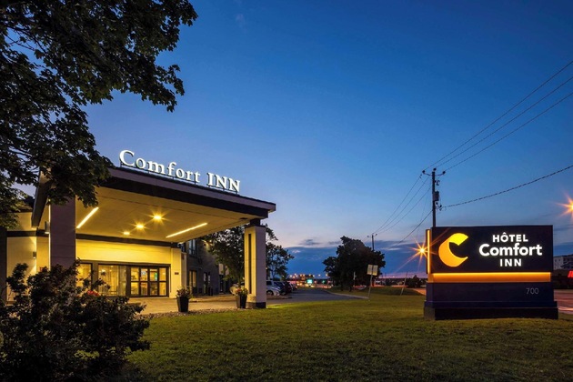 Gallery - Comfort Inn Montreal Aeroport
