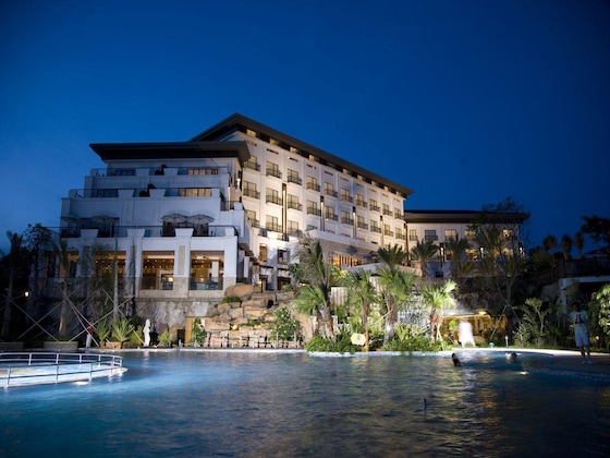 Gallery - Golden Bay Resort