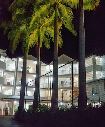 Gallery - Golden Sands Beachfront Apartment Resort