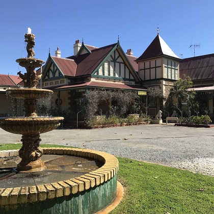 Gallery - Lodge Outback Motel
