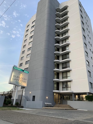 Gallery - Burleigh Gardens North Hi-Rise