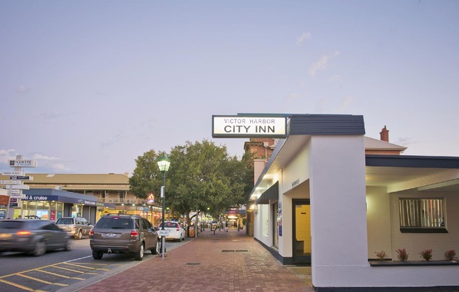 Gallery - Victor Harbor City Inn