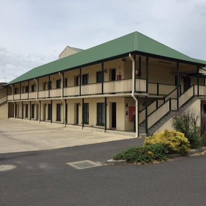 Gallery - Town Square Motel