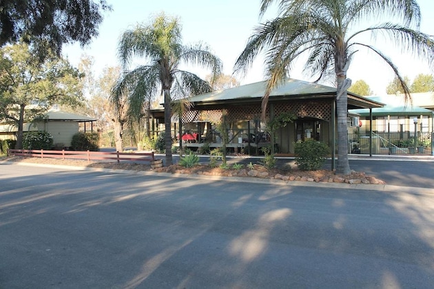 Gallery - Lake Forbes Motel
