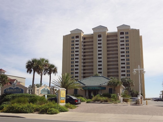 Gallery - Emerald Isle