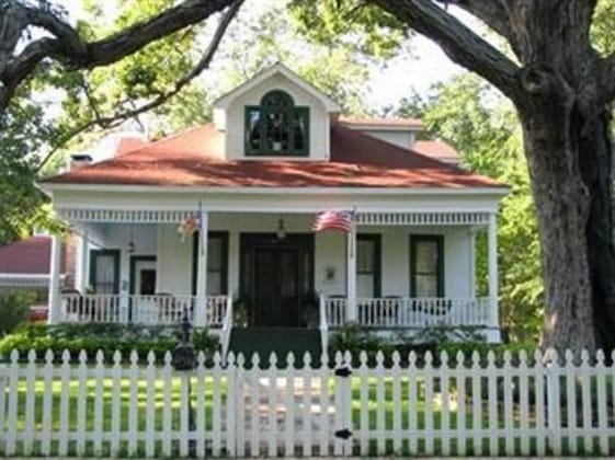 Gallery - White Oak Manor Bed & Breakfast
