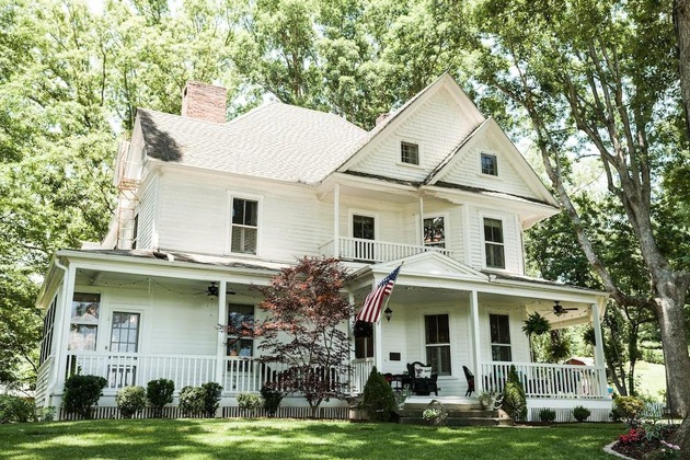 Gallery - Oak Hill On Love Lane