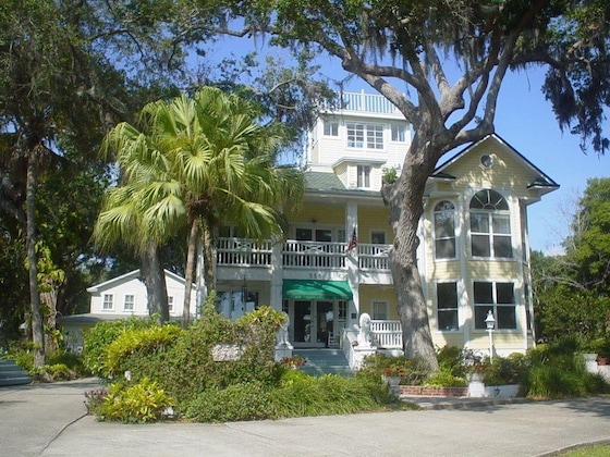 Gallery - River Lily Inn Bed And Breakfast