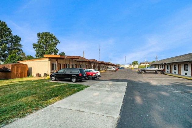Gallery - Great Lakes Inn And Suites