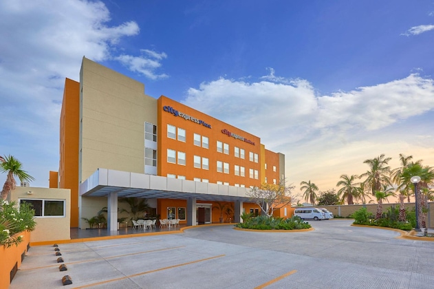 Gallery - City Express Plus By Marriott Cabo San Lucas