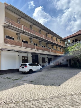 Gallery - Central Inn