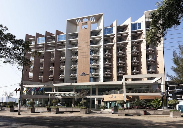 Gallery - Long Beach Hotel