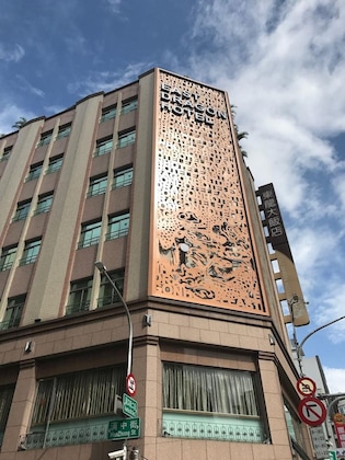 Gallery - East Dragon Hotel
