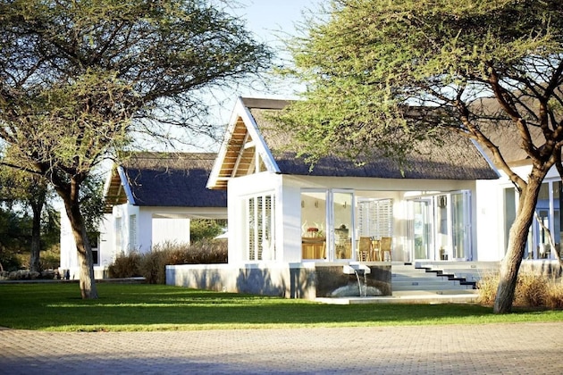 Gallery - Emanya At Etosha Game Lodge