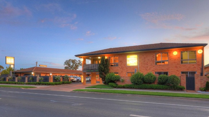 Gallery - Cousins Motor Inn
