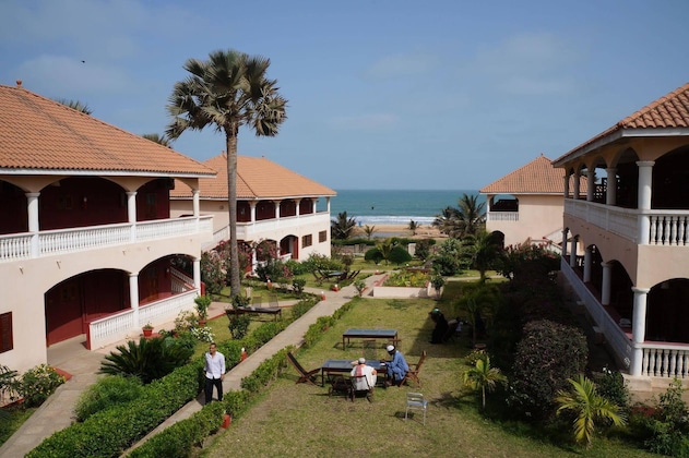 Gallery - Lemon Creek Hotel Resort