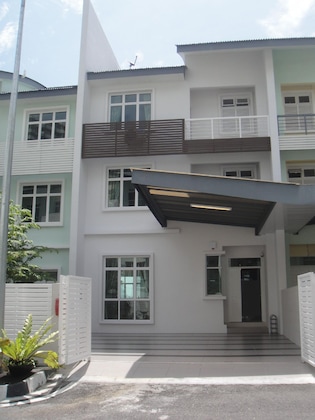 Gallery - Shamrock Beach Villas Penang Seaview