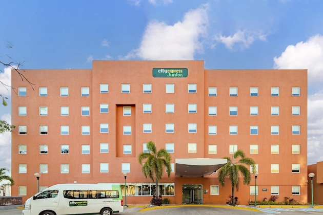 Gallery - City Express Junior By Marriott Villahermosa