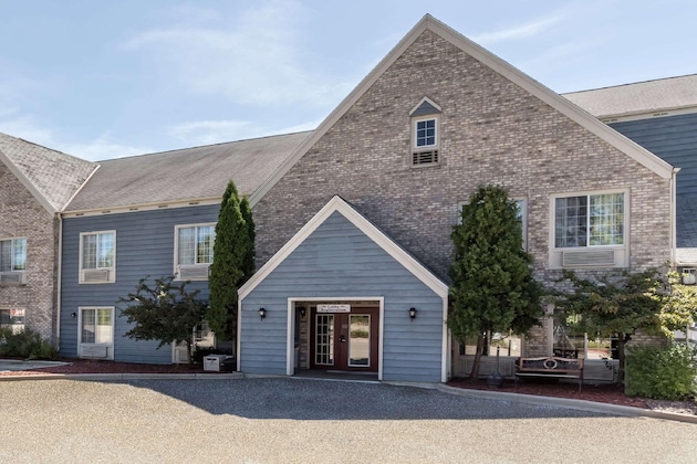 Gallery - Baymont By Wyndham Mequon Milwaukee Area