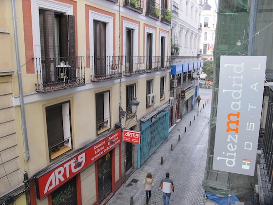 Gallery - Diezmadrid Hostal