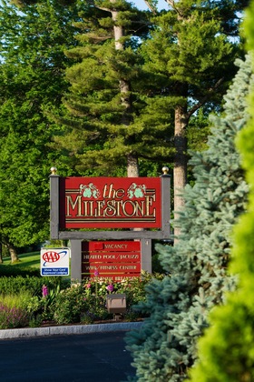 Gallery - Ogunquit - The Milestone