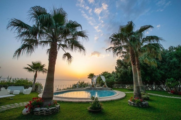 Gallery - Caposperone Resort