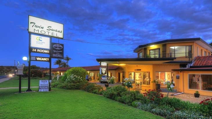Gallery - Twin Swans Motel