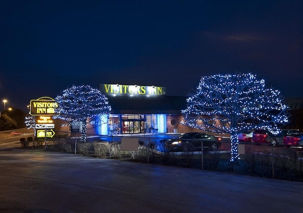 Gallery - Visitors Inn