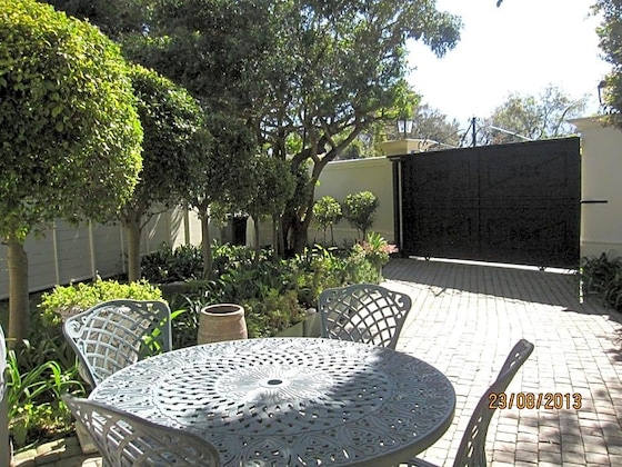 Gallery - Navona Constantia Guest Cottage