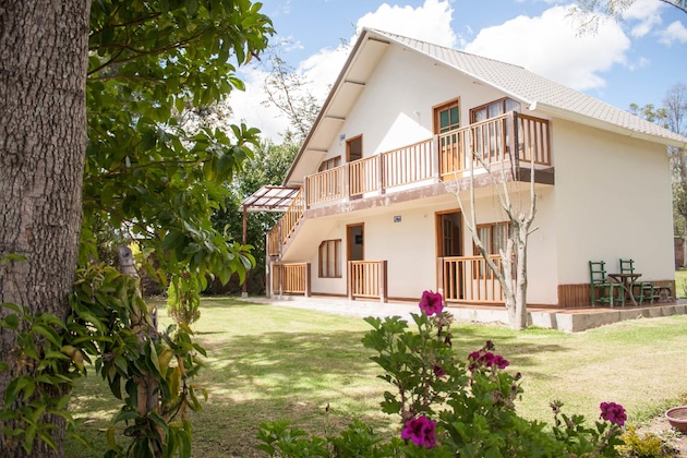 Gallery - Hosteria Airport Garden