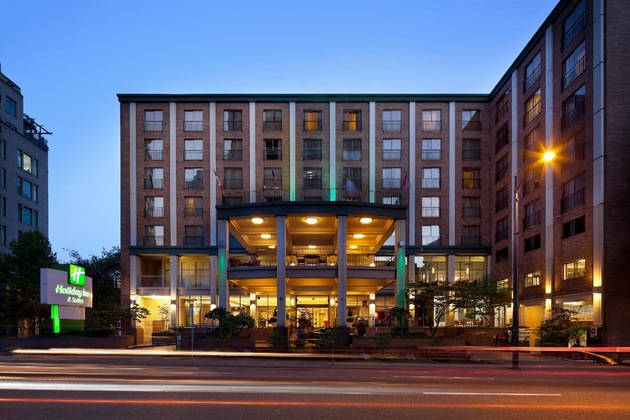 Gallery - Holiday Inn And Suites Van. Dt