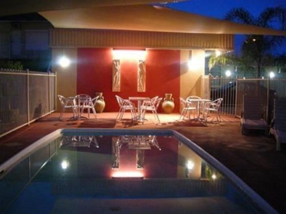 Gallery - Desert Sand Motor Inn