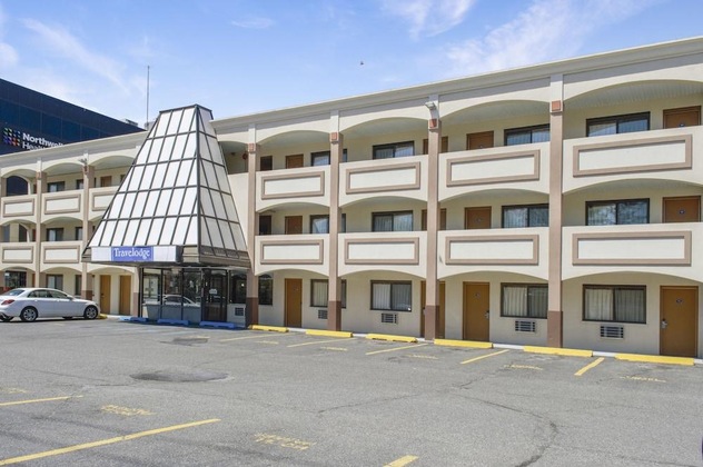 Gallery - Travelodge By Wyndham Manhasset