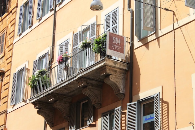 Gallery - A World Aparts - 504 Corso