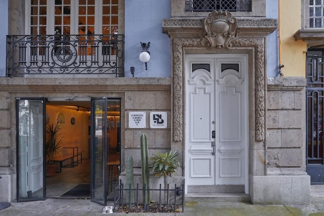 Gallery - La Valise Mexico City
