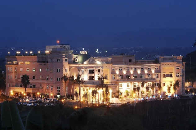 Gallery - Le Beau Max Resort