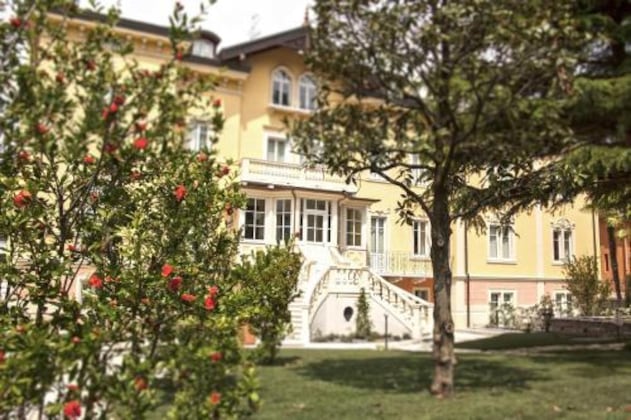 Gallery - Villa Italia Luxury Suites And Apartments